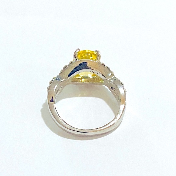 Yellow Oval Cubic Zirconia Ring - Picture 5 of 8